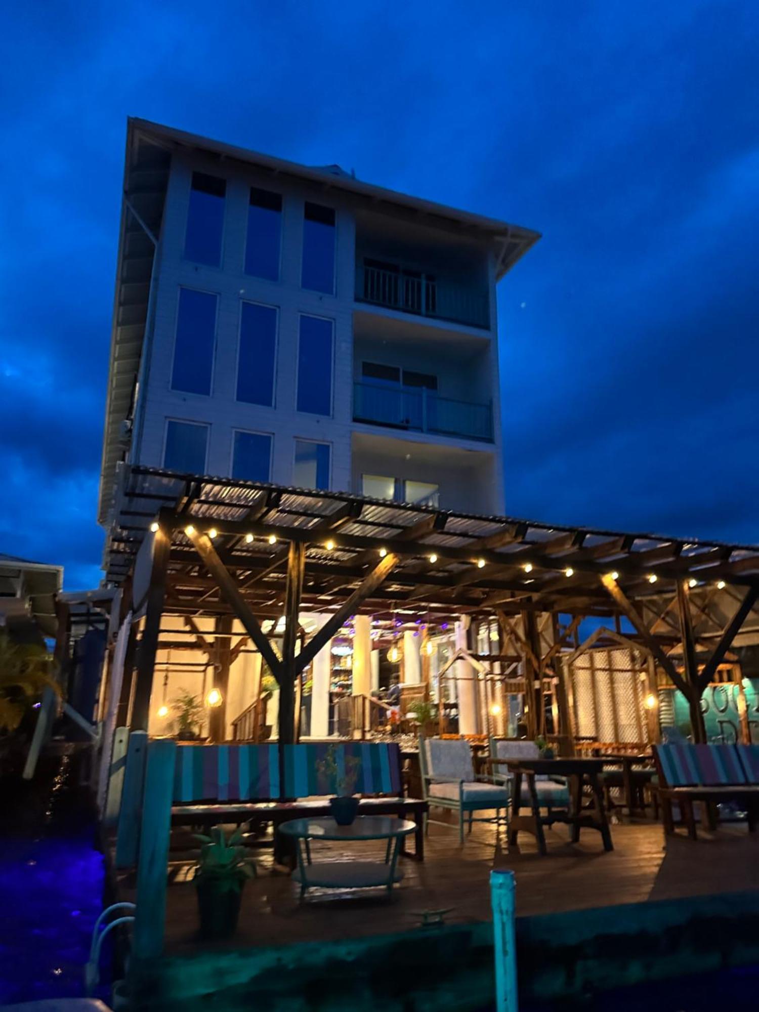 Ocean Sky Bocas Hotel Бокас-дель-Торо Экстерьер фото