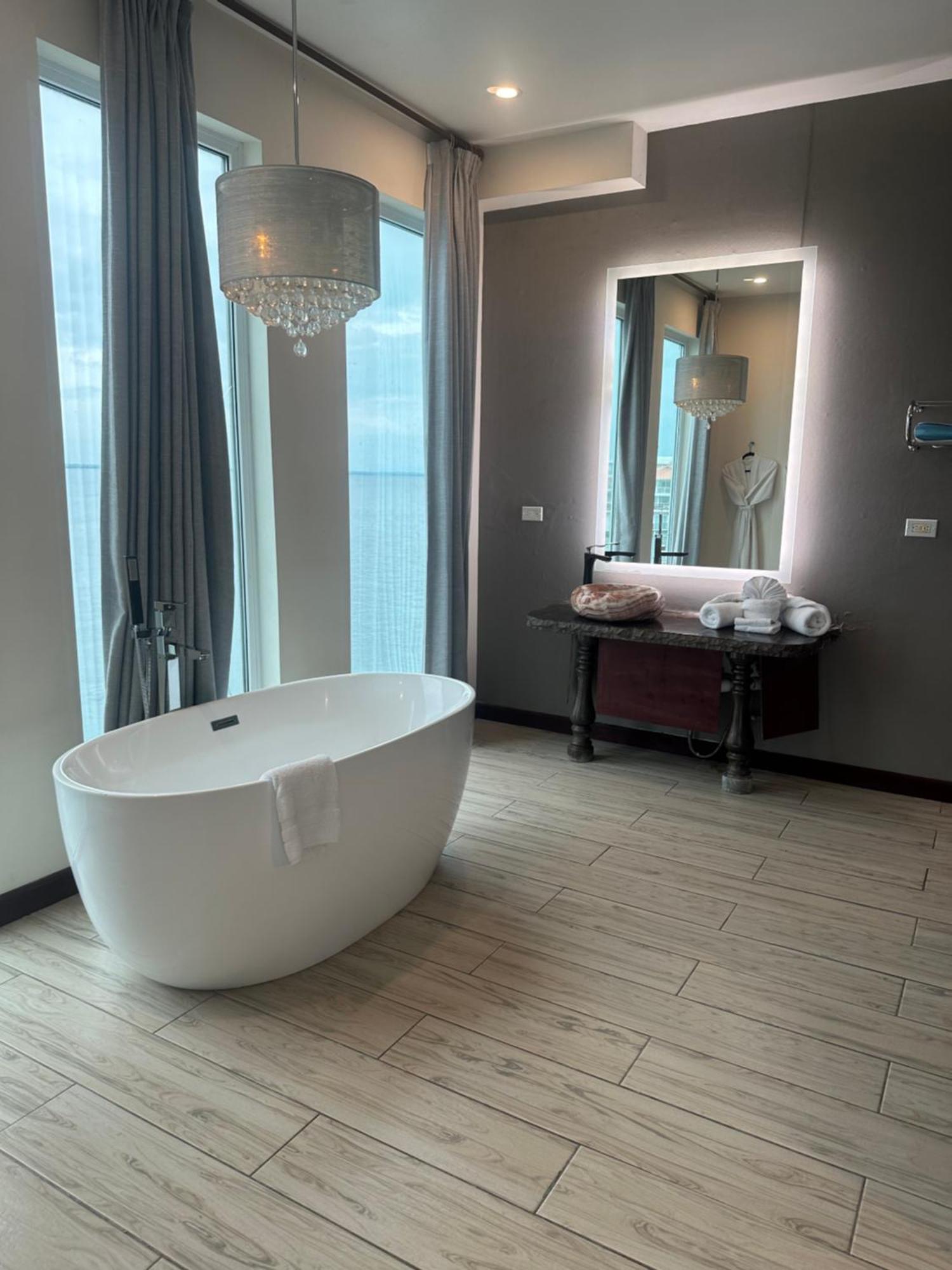 Ocean Sky Bocas Hotel Бокас-дель-Торо Экстерьер фото